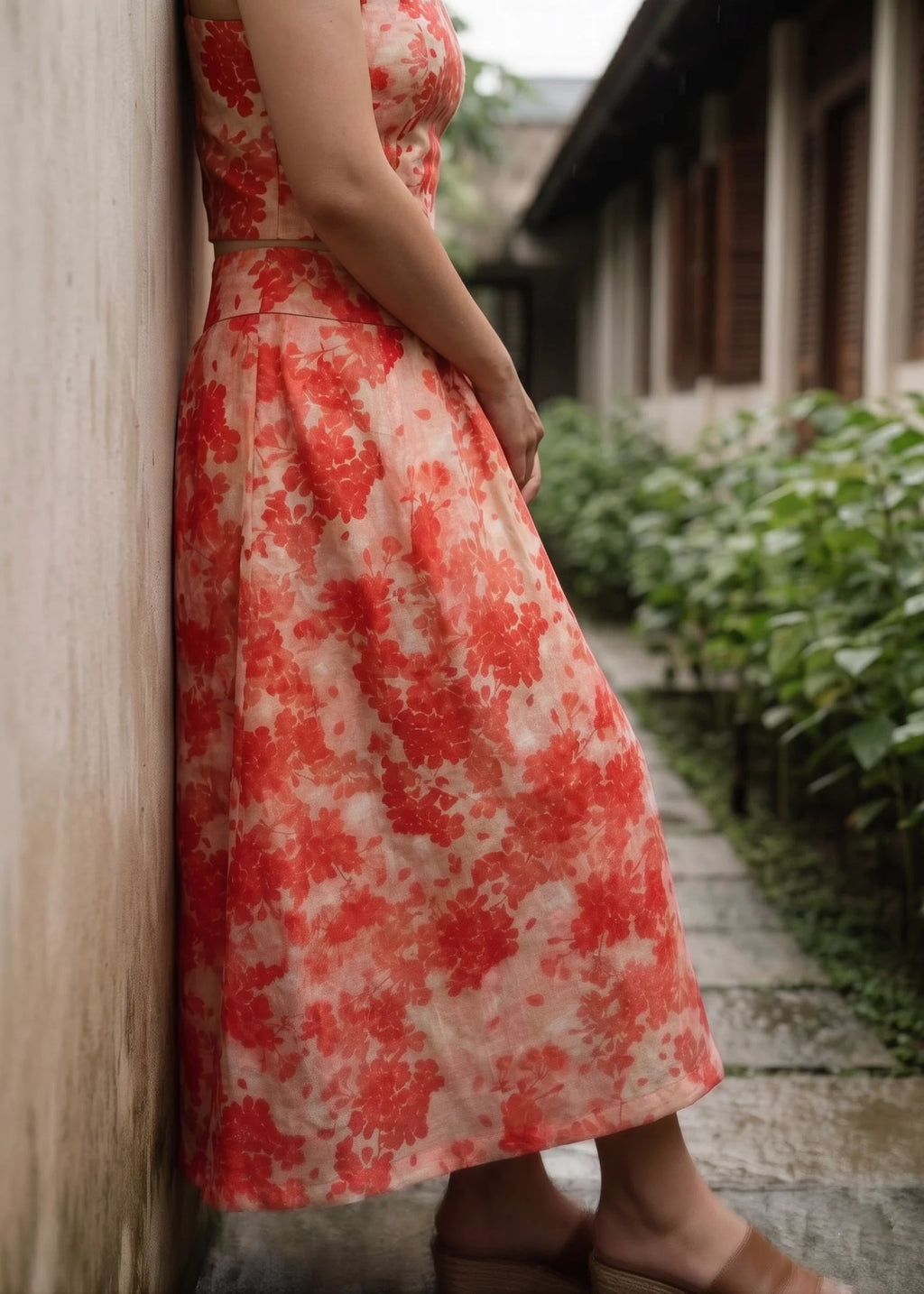 Áo croptop hai dây vải gai xanh ramie hoa thời trang Hity