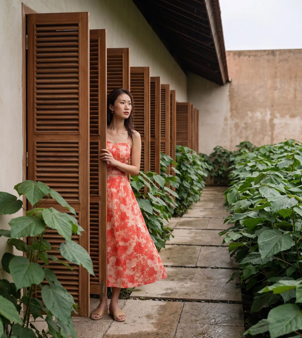 Áo croptop hai dây vải gai xanh ramie hoa thời trang Hity