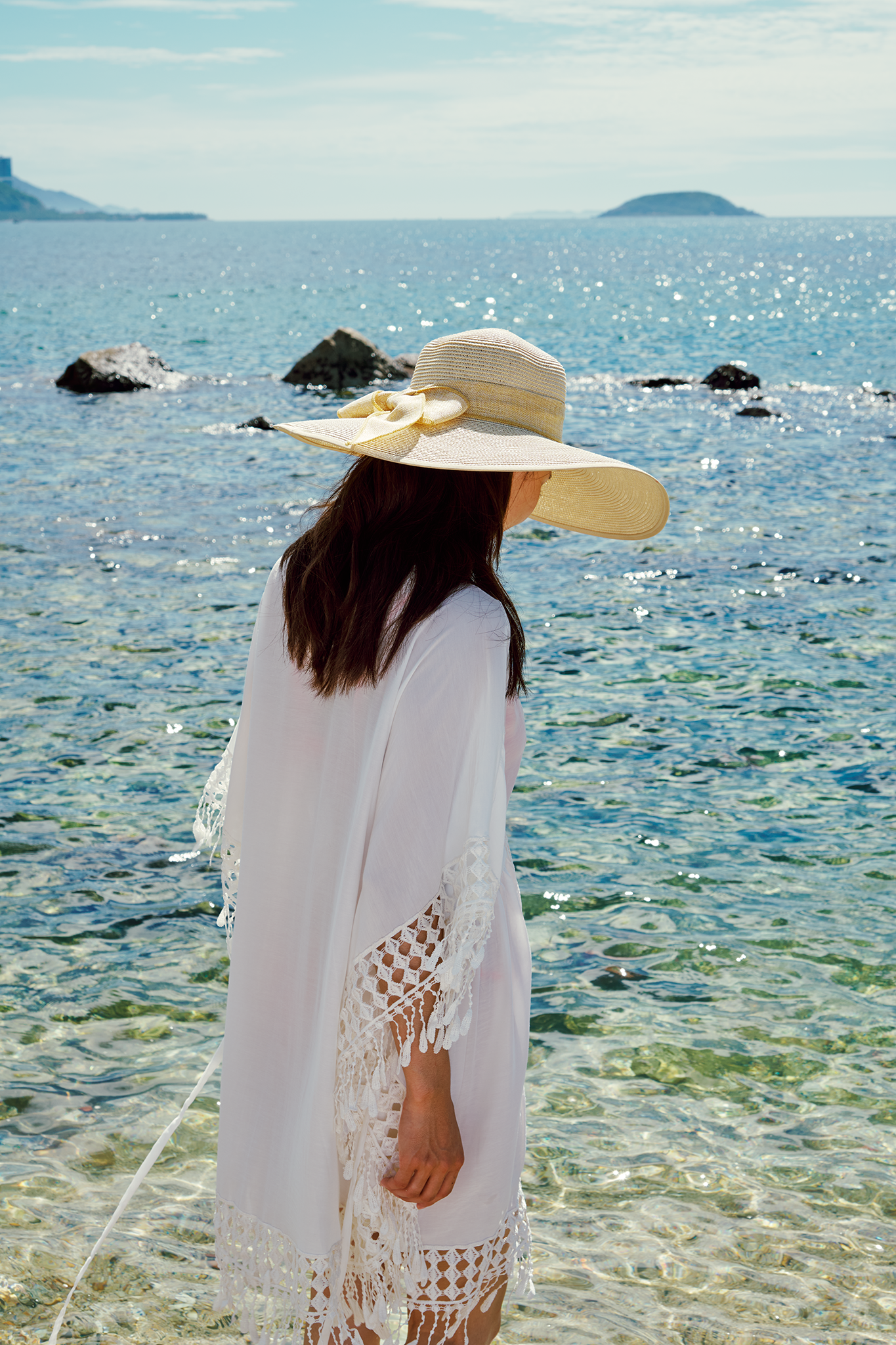 Áo khoác trắng đi biển bikini thời trang Hity