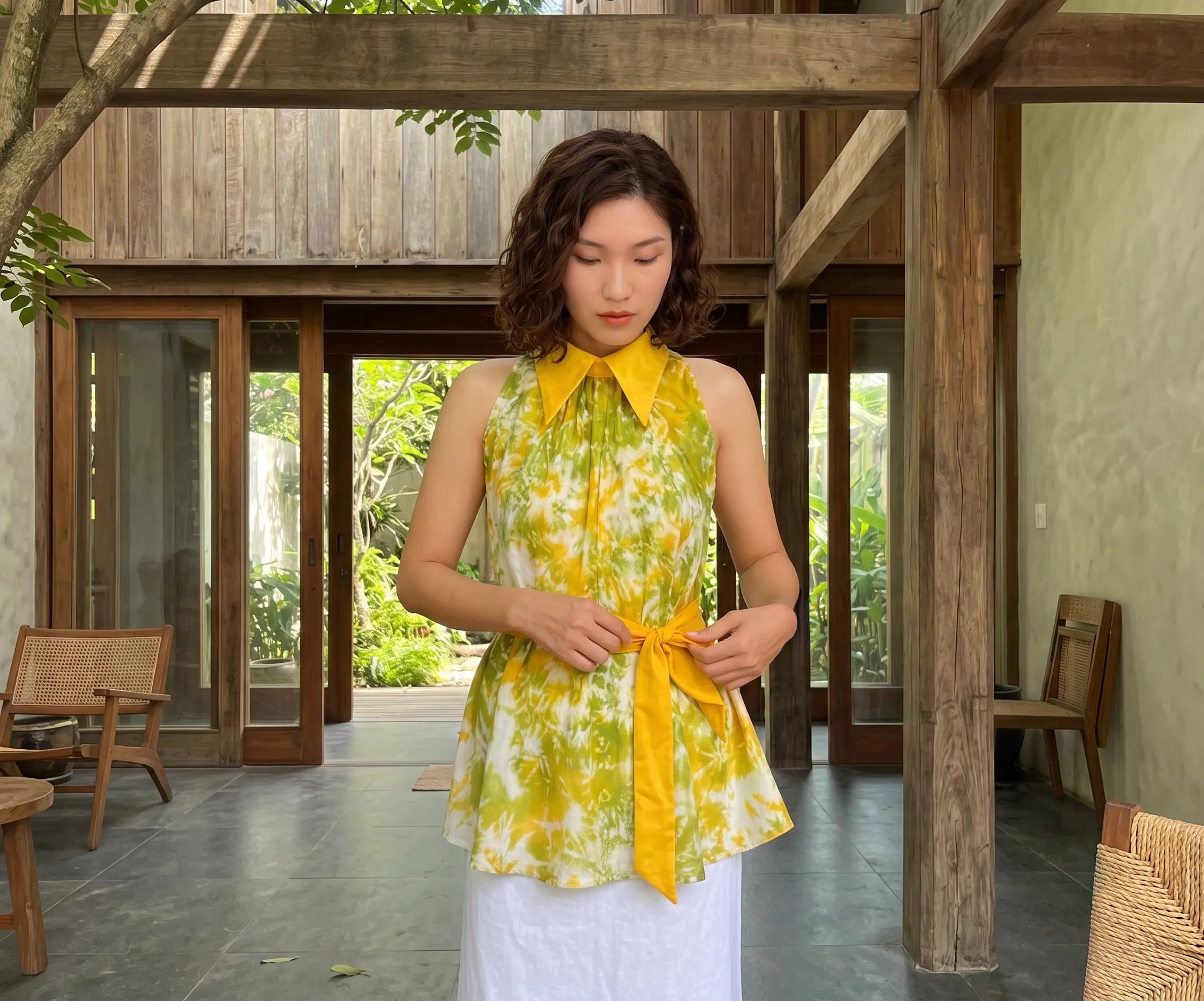 Áo hở vai cổ sơ mi halter neck lụa nhuộm loang tiedye thời trang Hity