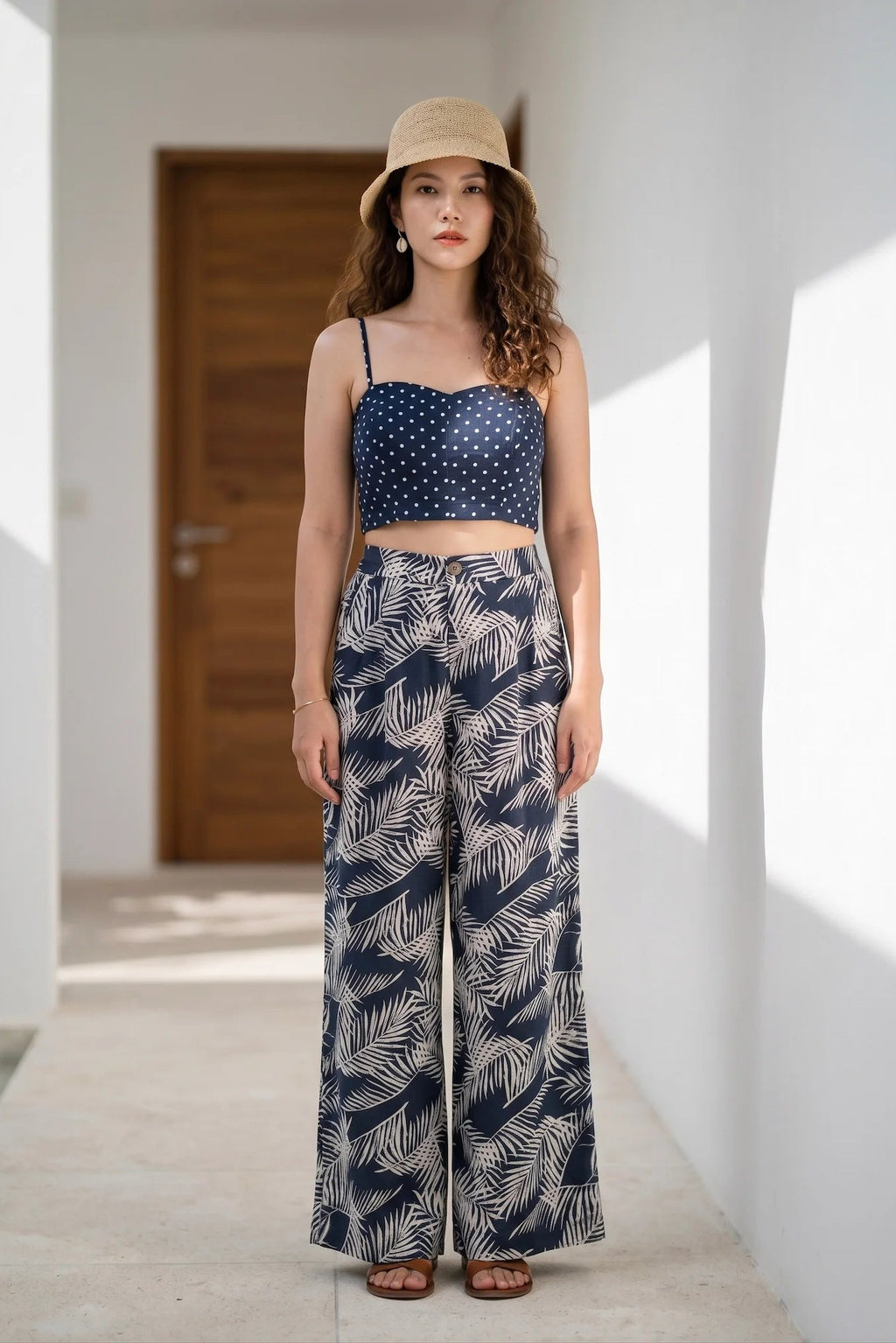 Áo crop top hai dây linen chấm bi thời trang Hity