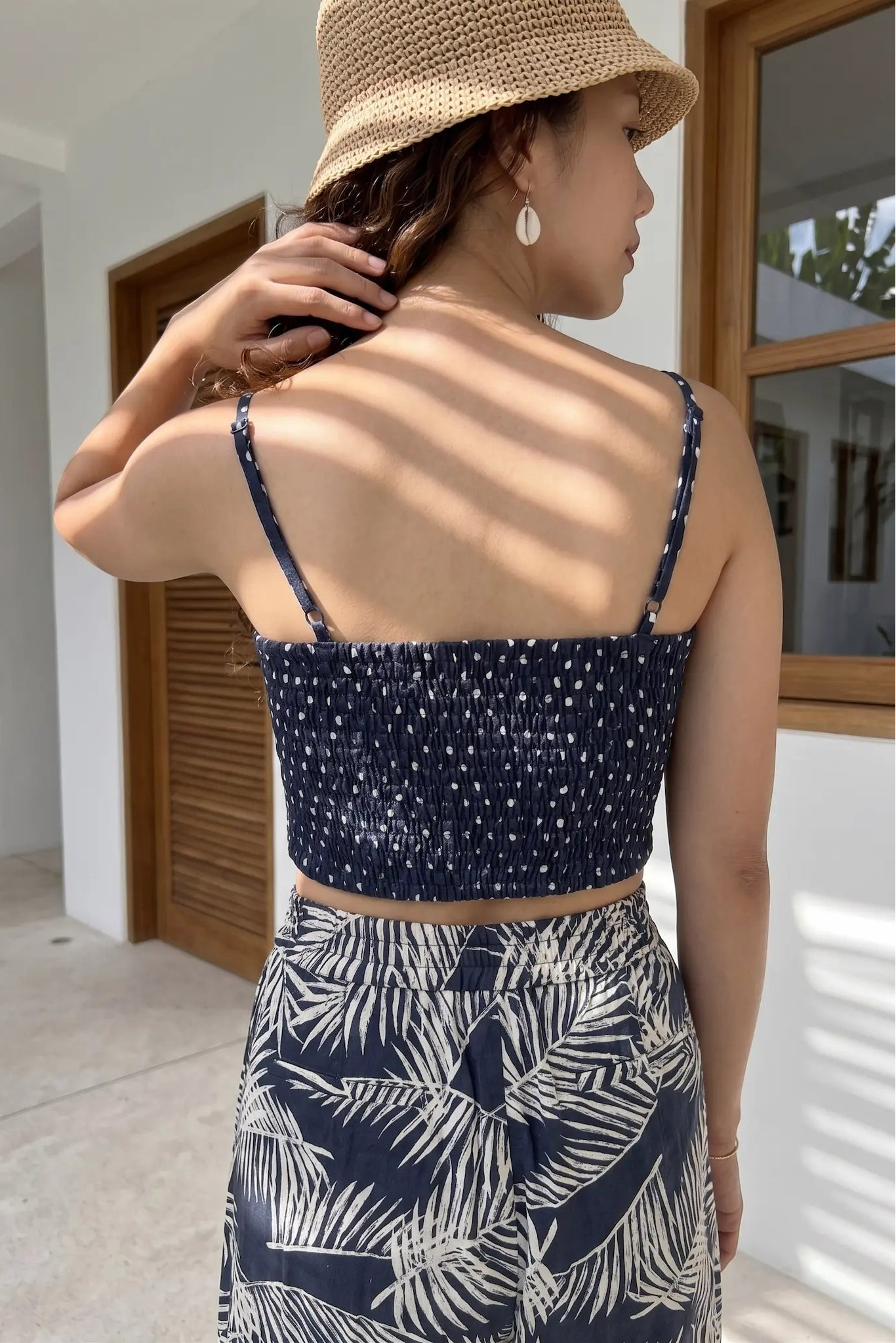 Áo crop top hai dây linen chấm bi thời trang Hity