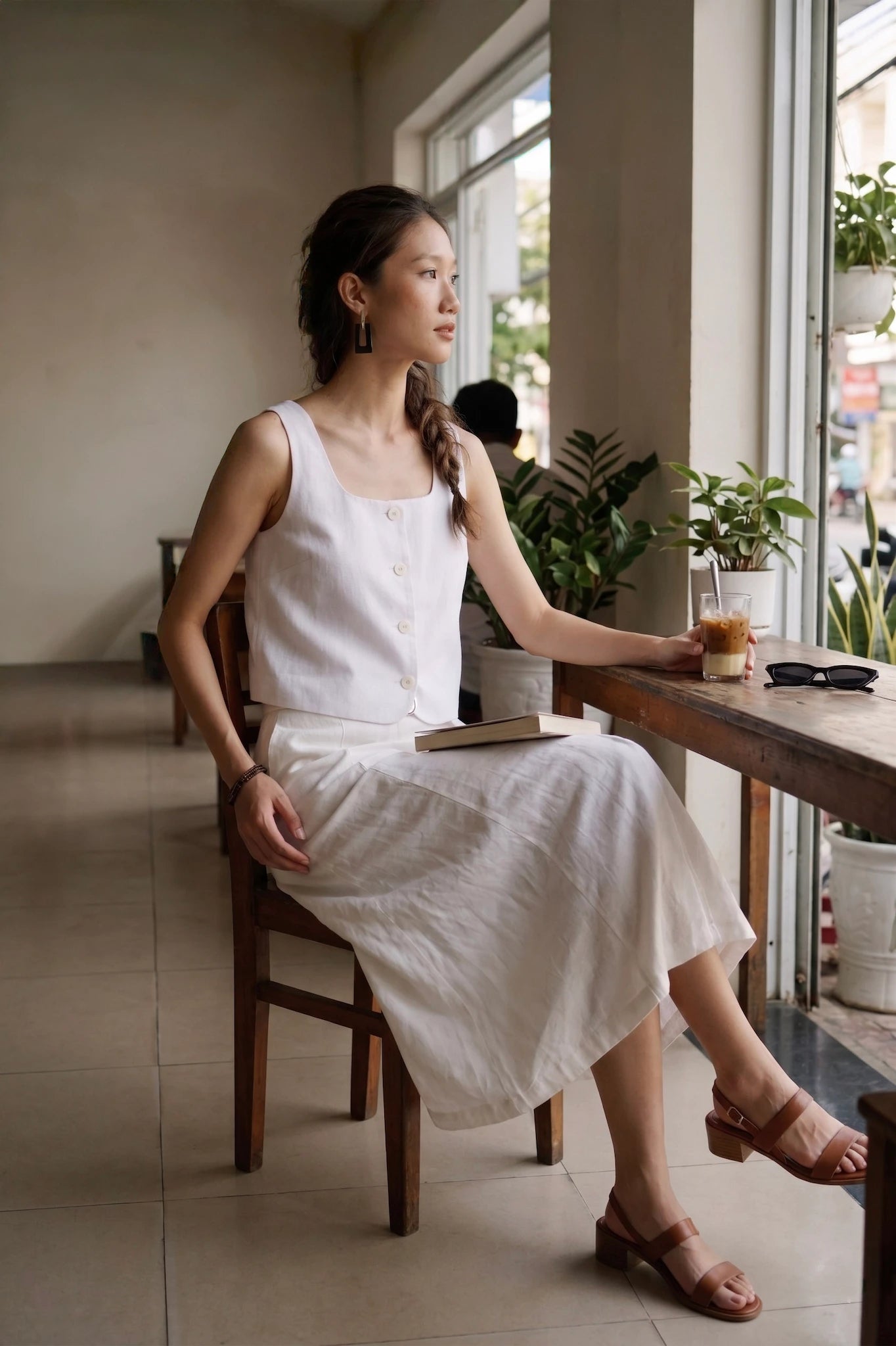 Áo croptop cổ vuông linen trắng thời trang Hity