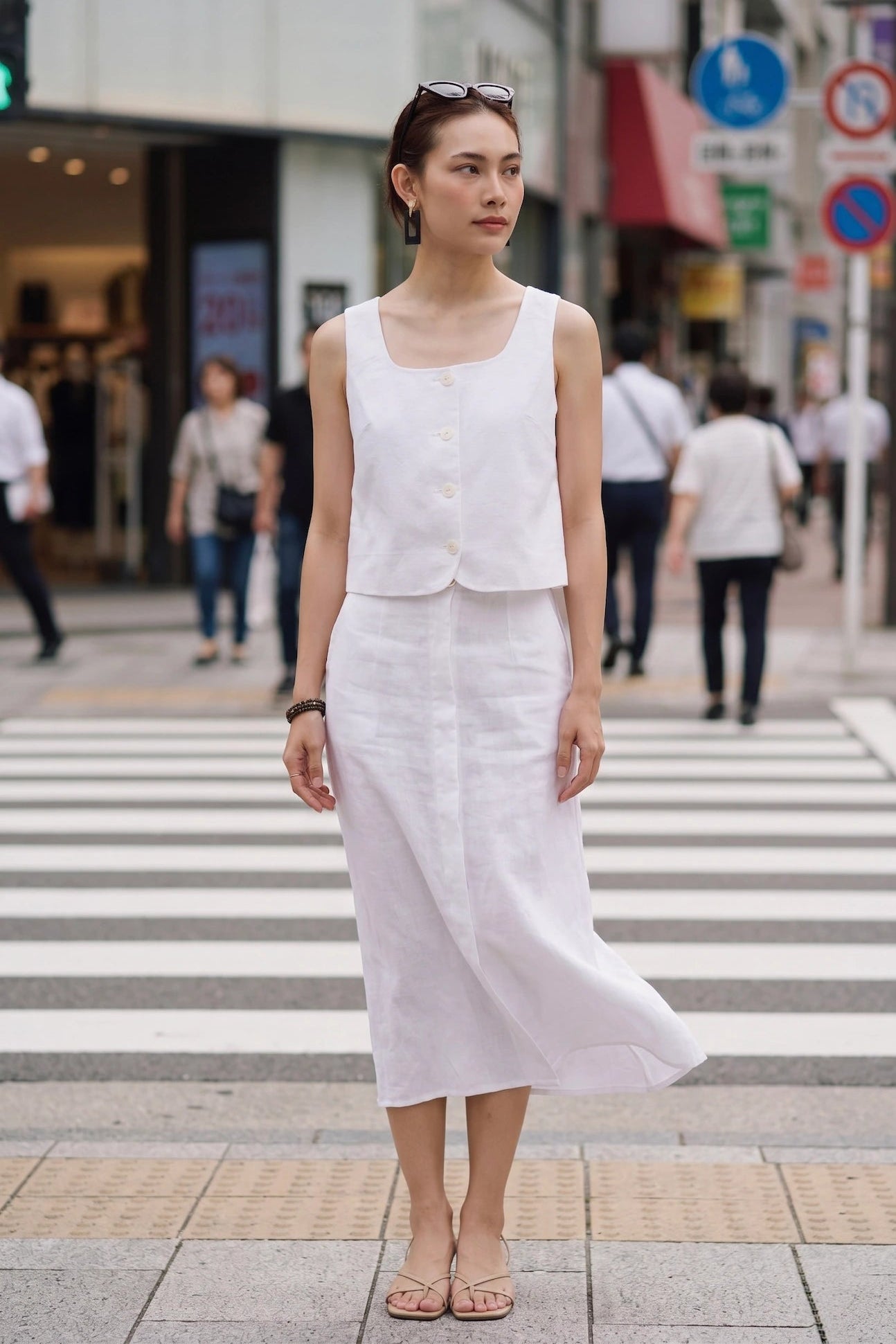 Áo croptop cổ vuông linen trắng thời trang Hity