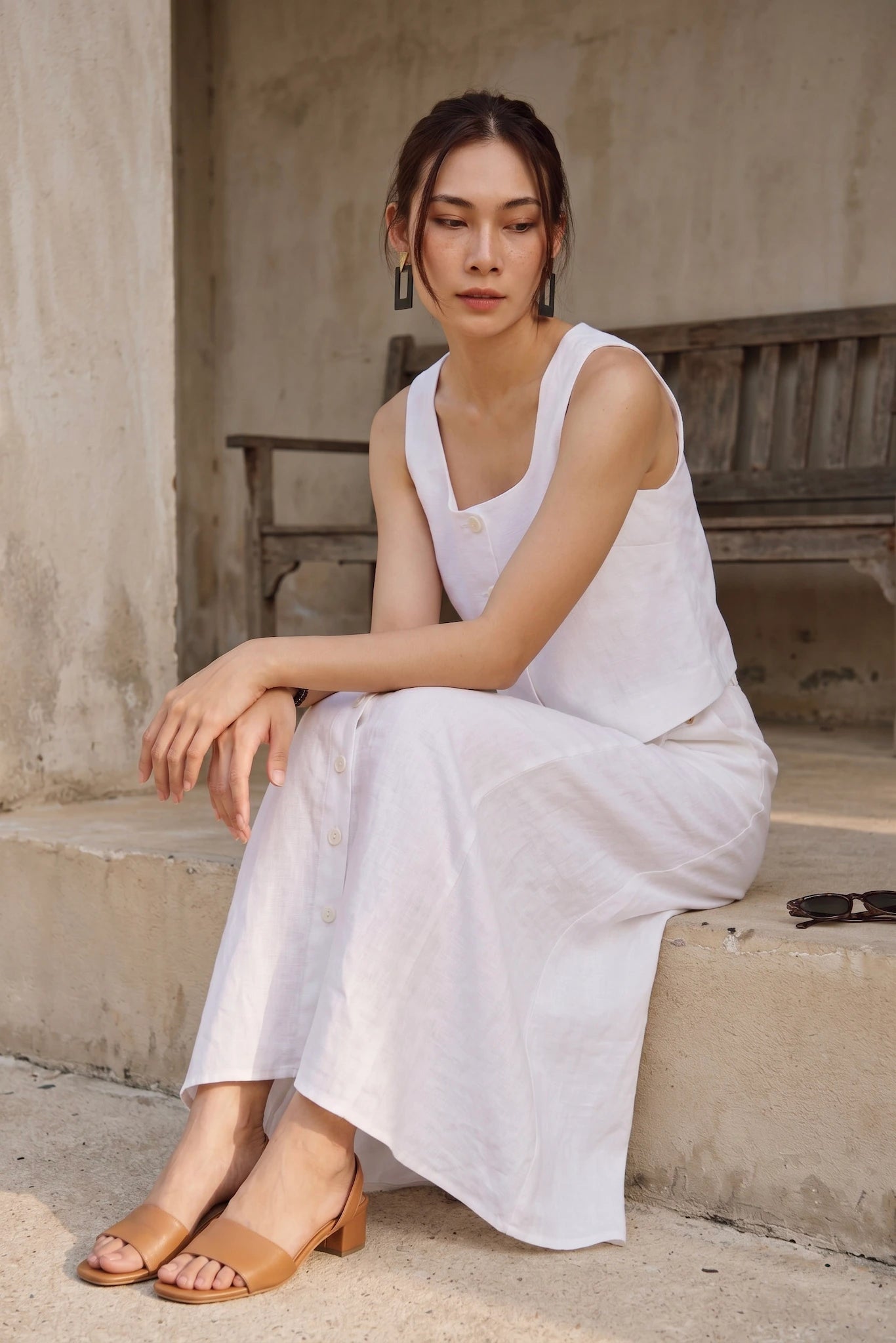 Áo croptop cổ vuông linen trắng thời trang Hity