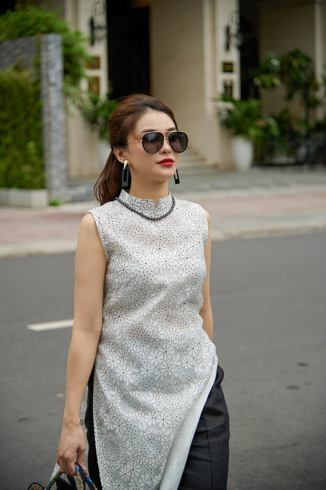 Áo dài 4 tà cách tân không tay organza thời trang Hity