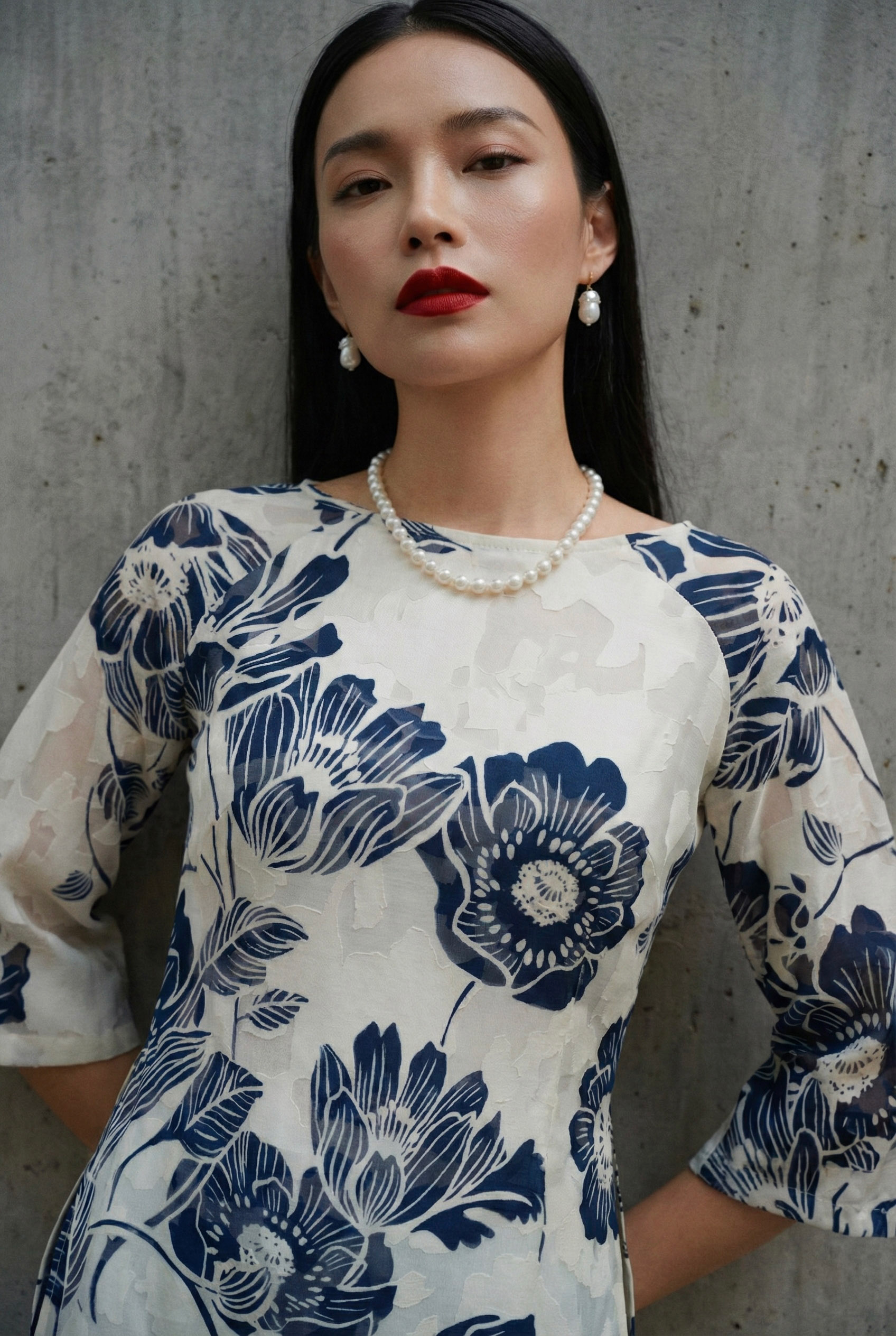 Áo dài cổ thuyền hoa mẫu đơn thời trang Hity