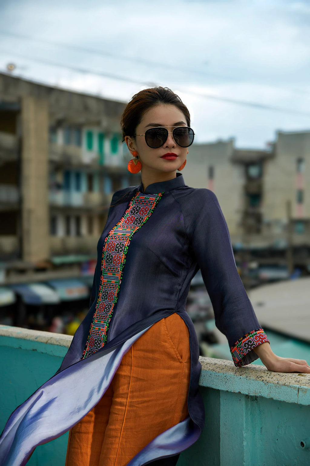Áo dài lụa tơ tằm phối thổ cẩm thời trang Hity