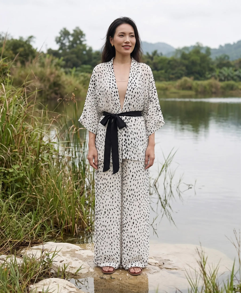Bộ áo khoác kimono phối quần chấm bi thời trang Hity