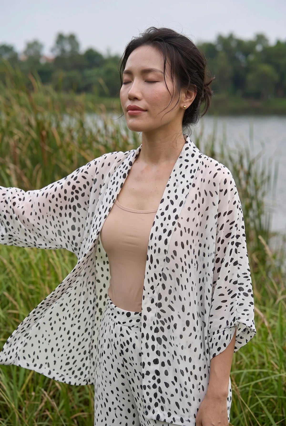 Bộ áo khoác kimono phối quần chấm bi thời trang Hity