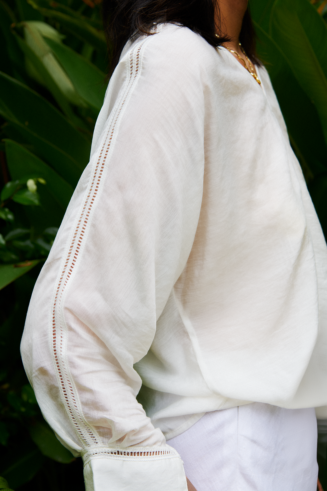 Áo kiểu cổ tim tay dài phối ren thời trang Hity