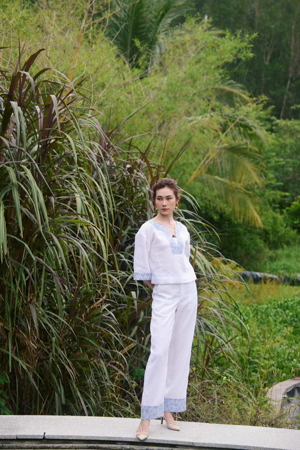 Áo kiểu suông linen thêu thời trang Hity