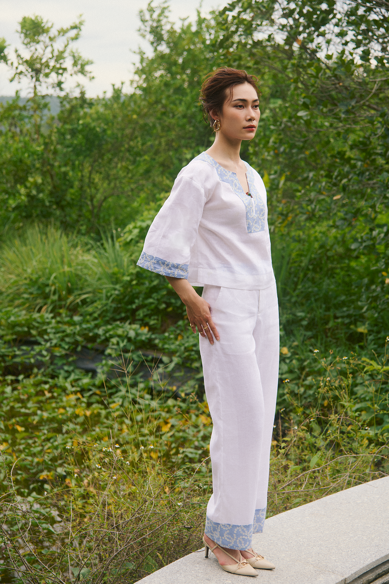 Áo kiểu suông linen thêu thời trang Hity