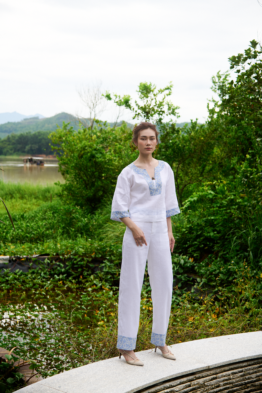 Áo kiểu suông linen thêu thời trang Hity