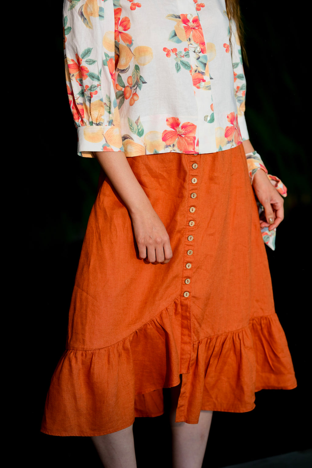 Áo croptop tay phồng linen hoạ tiết hoa thời trang Hity