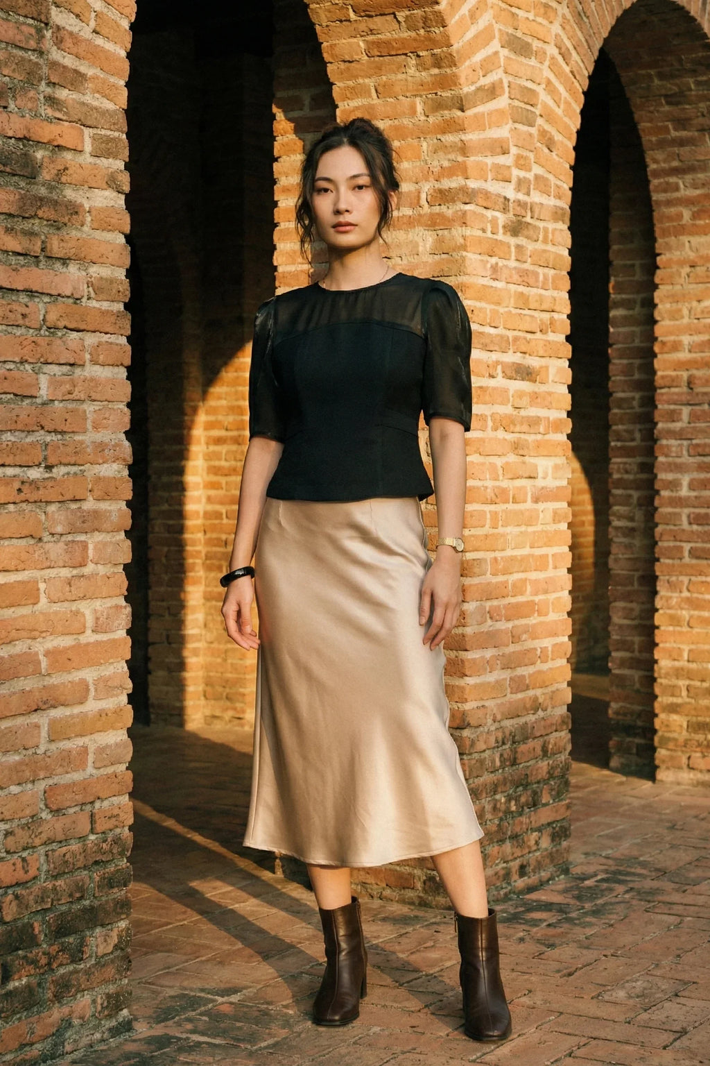 Áo ôm eo peplum tweed đen thời trang Hity