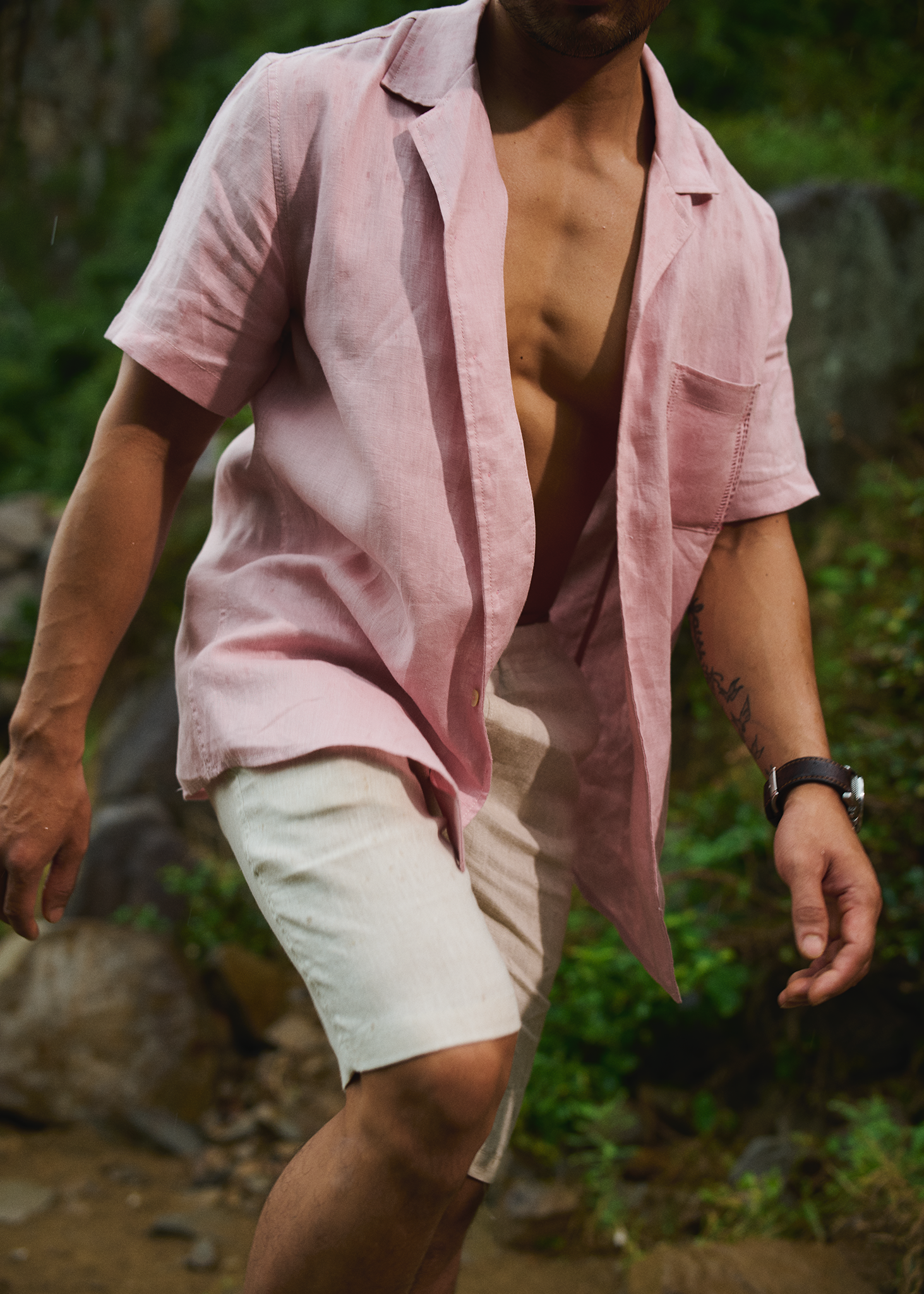 Áo sơ mi nam cổ Cuba Linen hồng thêu tay thời trang Hity