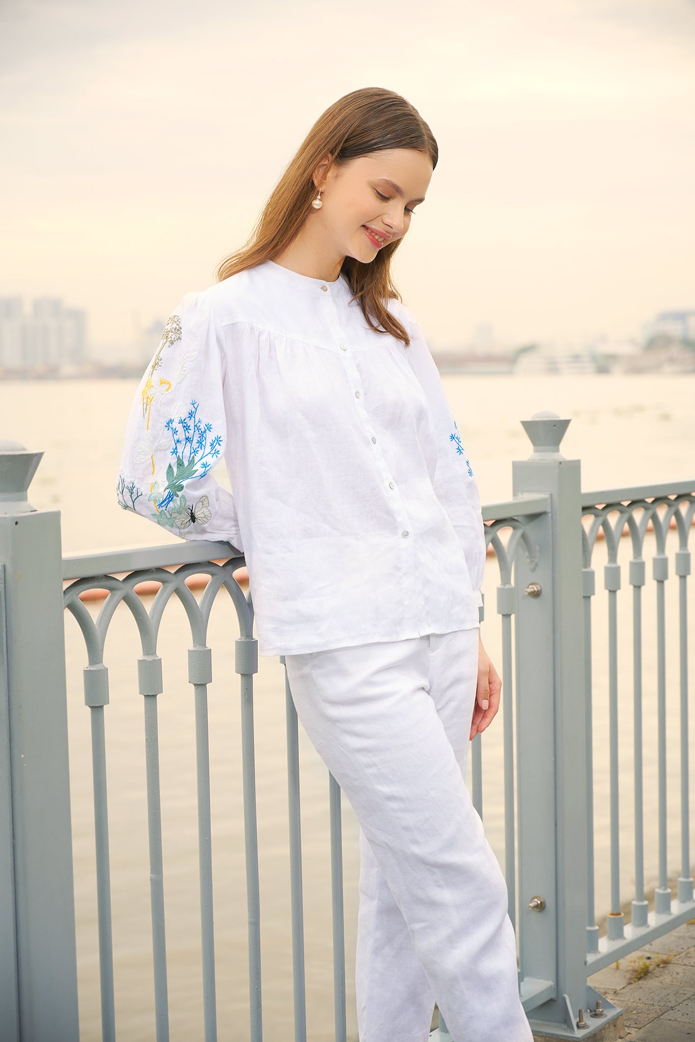 Áo linen trắng thêu tay Mơ thời trang Hity