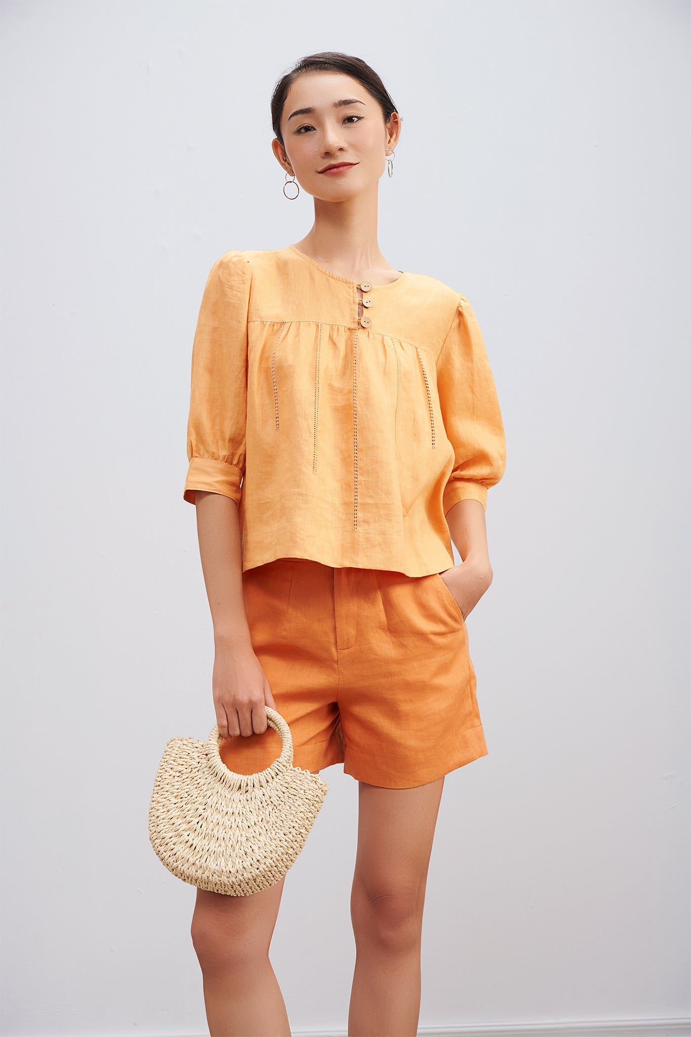 Áo thêu tay se chỉ kéo sợi linen vàng thời trang Hity