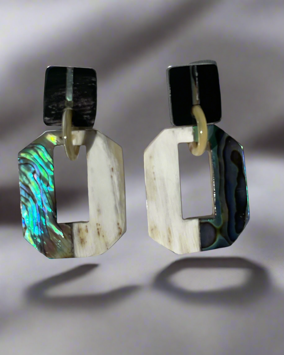 Bông tai sơn mài cửu khổng bào ngư thời trang Hity