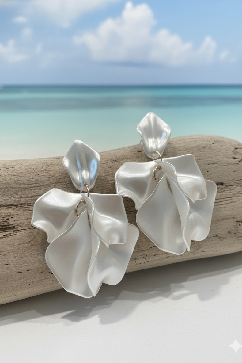 Bông tai hoa nhiệt đới trắng ngọc trai thời trang Hity