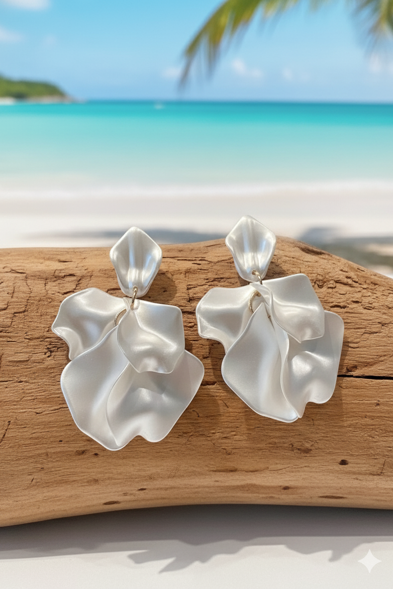 Bông tai hoa nhiệt đới trắng ngọc trai thời trang Hity