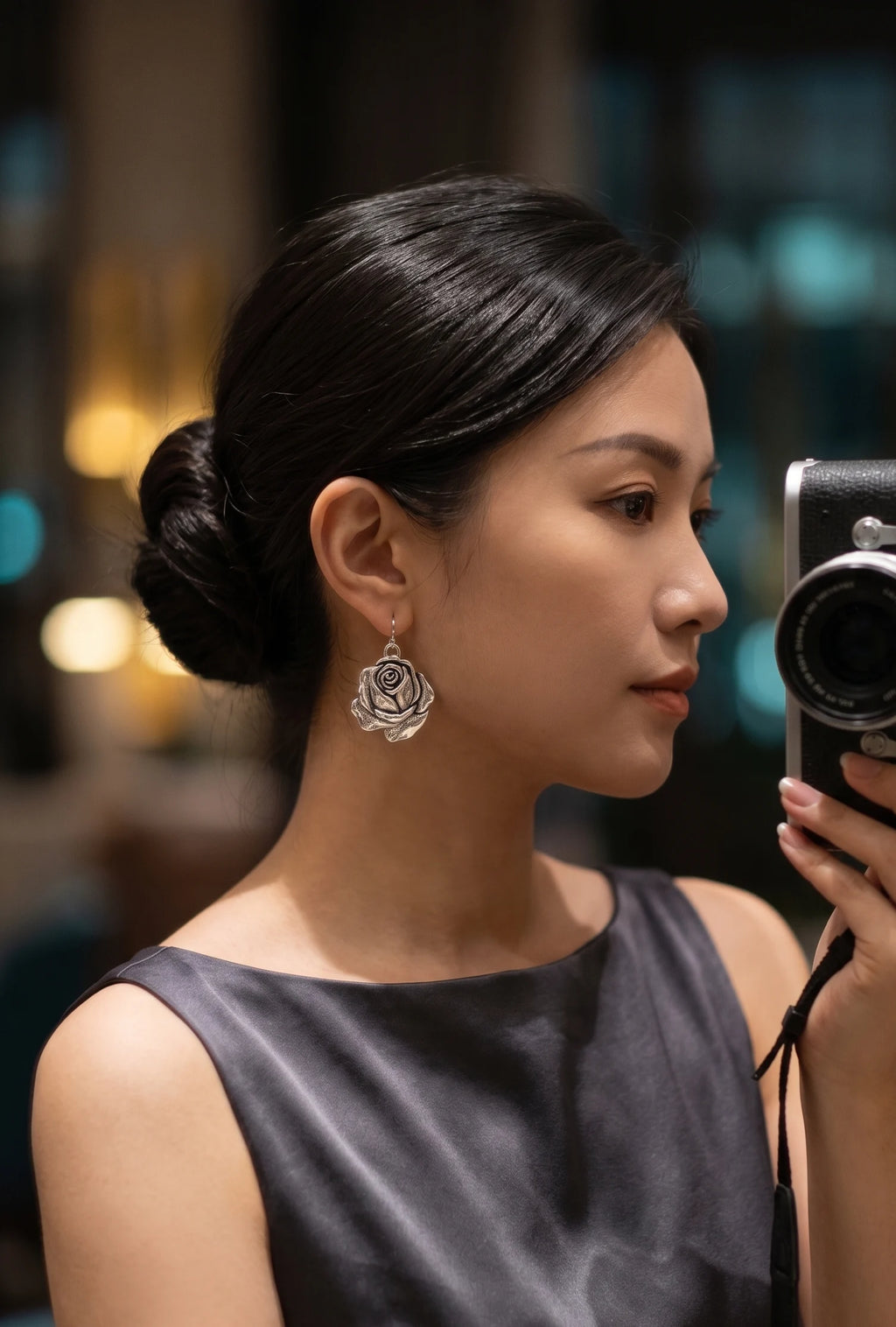 Bông tai hoa trà thép không gỉ thời trang Hity
