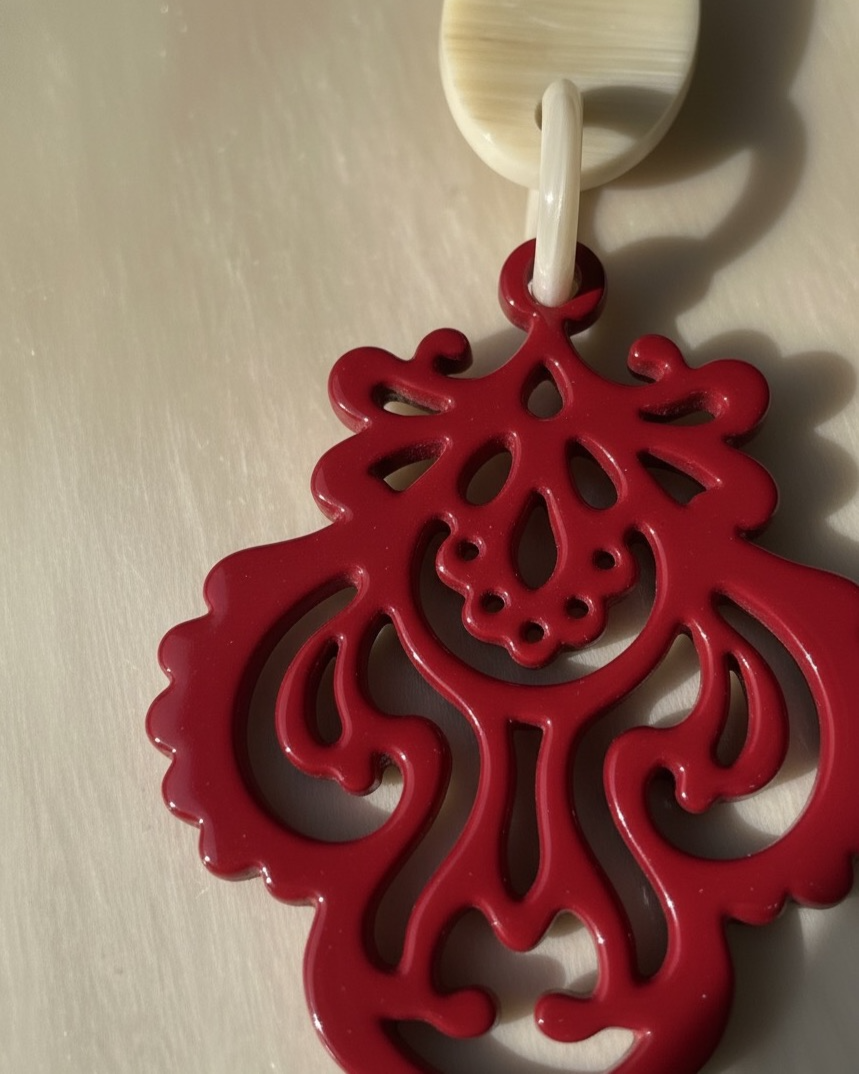 Bông tai sơn mài hoạ tiết hoa thị thời trang Hity