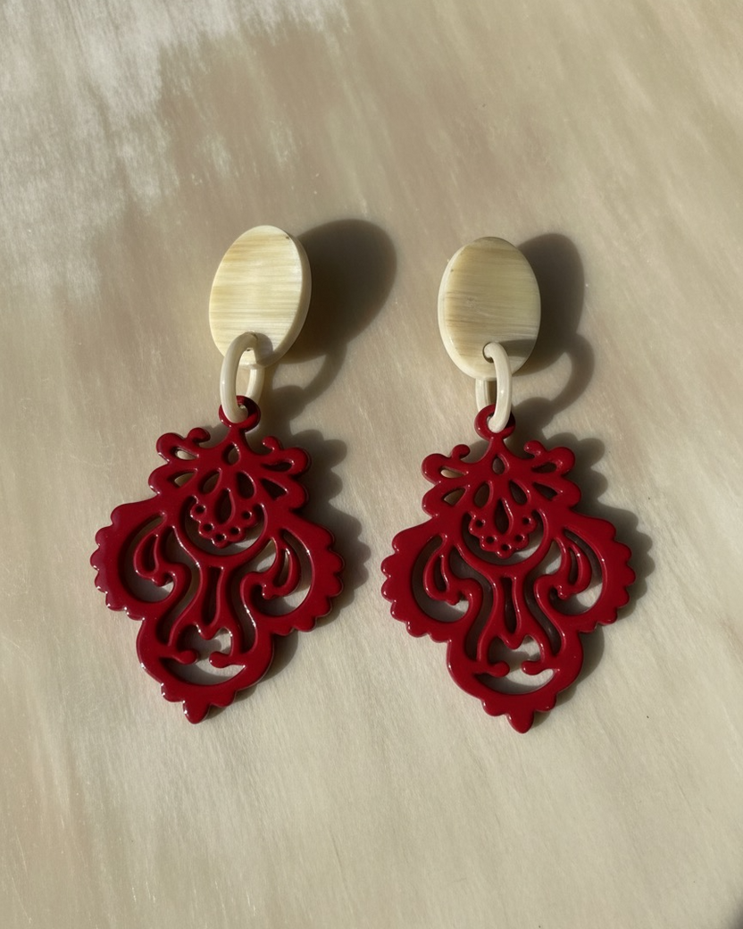 Bông tai sơn mài hoạ tiết hoa thị thời trang Hity