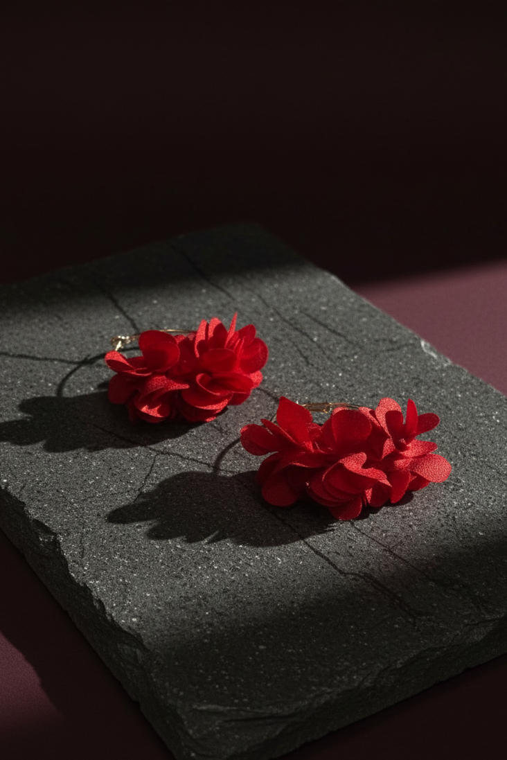 Bông tai tròn đính cánh hoa đỏ thời trang Hity