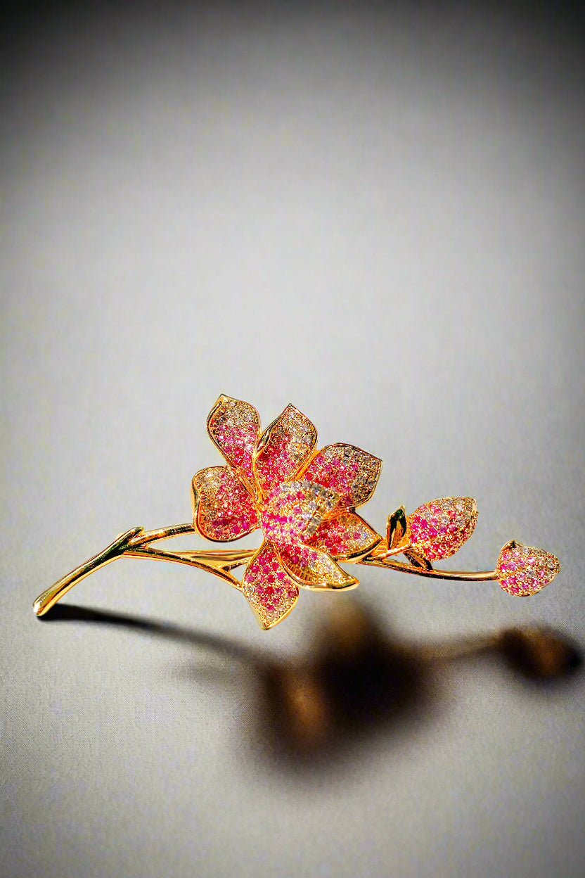 Cài áo dài hoa sen pha lê hồng thời trang Hity