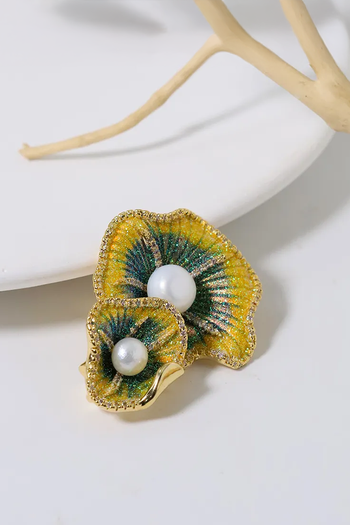 Cài áo lá sen đính ngọc trai baroque thời trang Hity