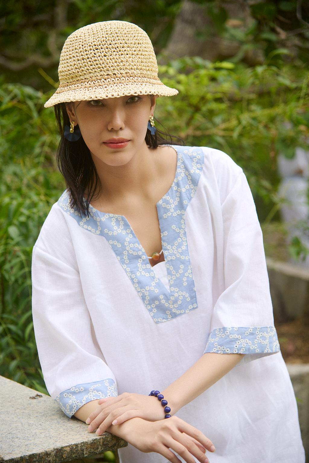 Đầm suông linen trắng phối thêu tay thời trang Hity