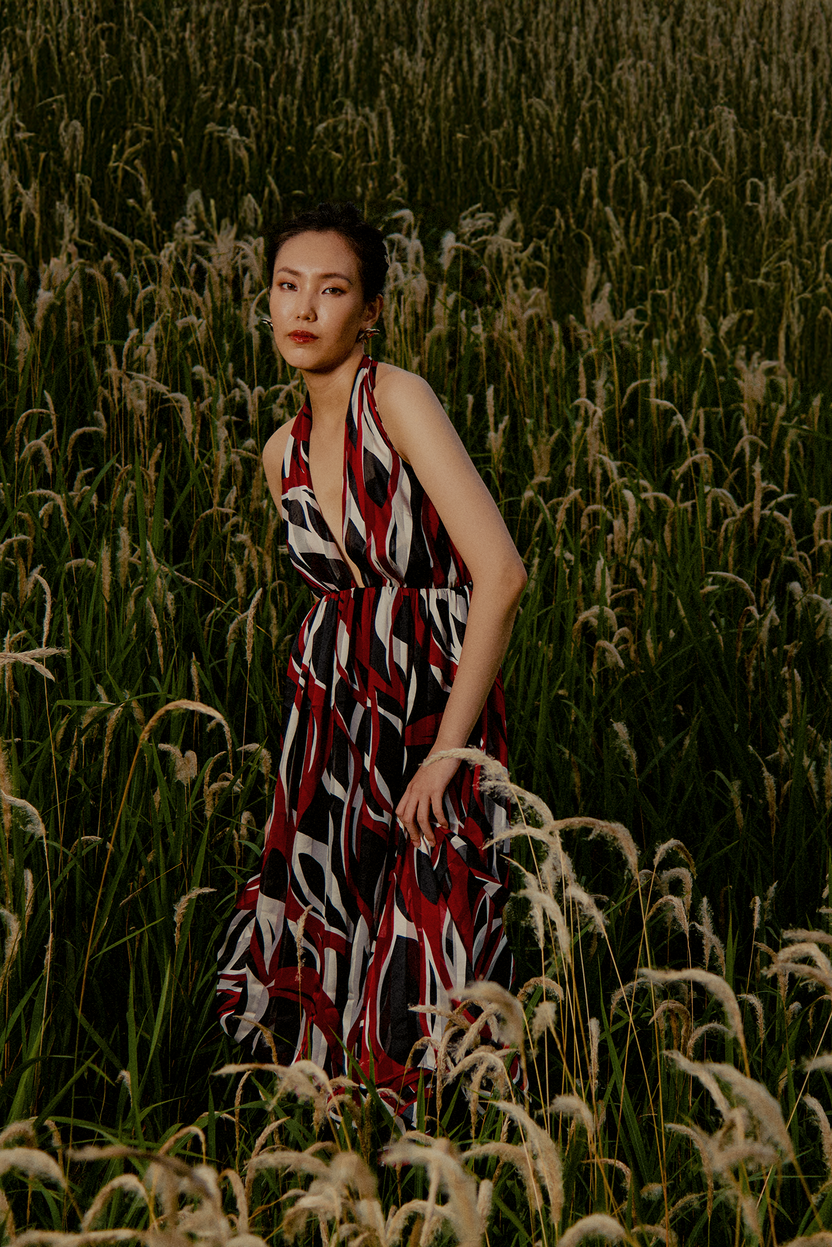 Đầm maxi cổ yếm hở lưng đi tiệc thời trang Hity