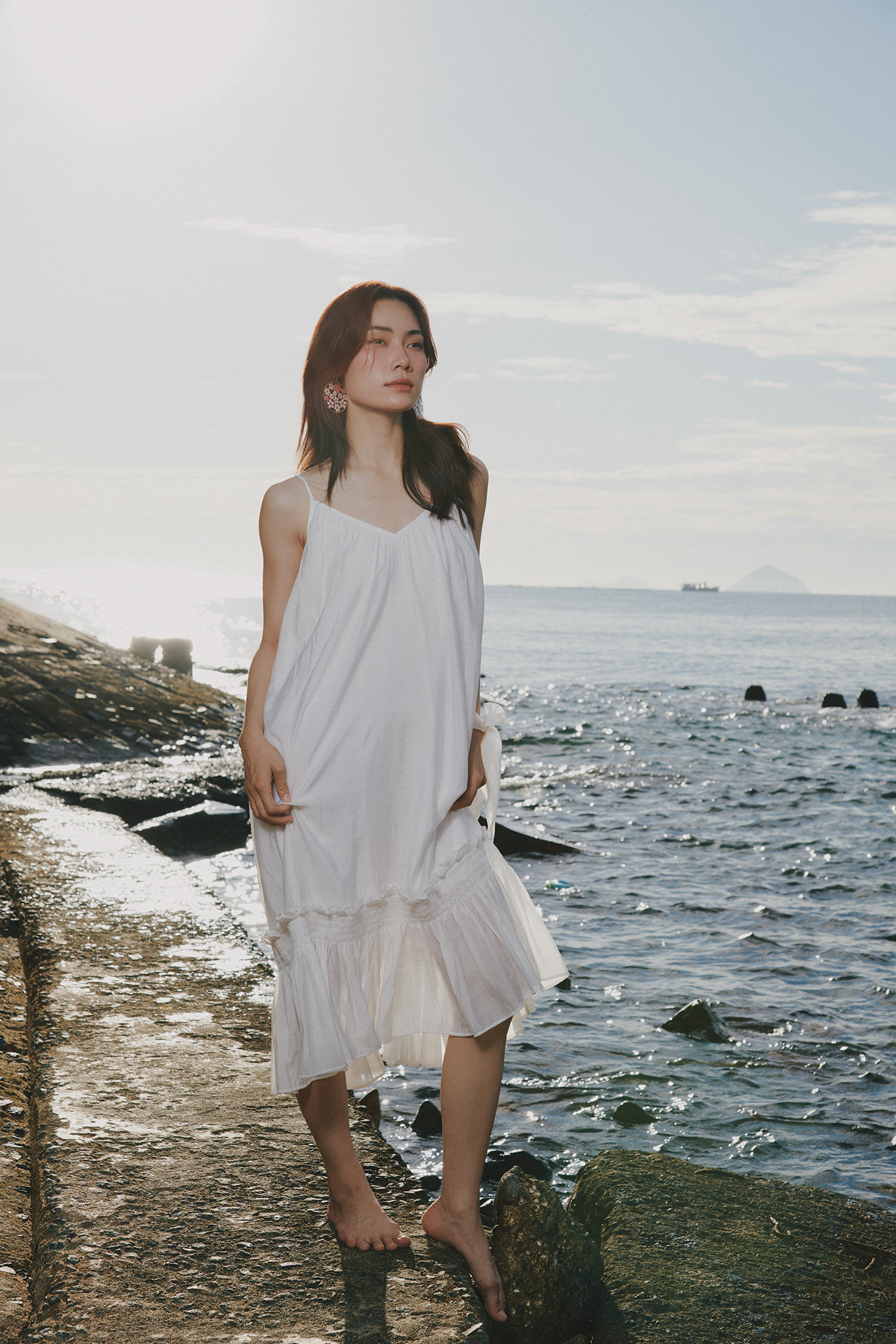 Đầm midi 2 dây trắng đi biển resorts thời trang Hity