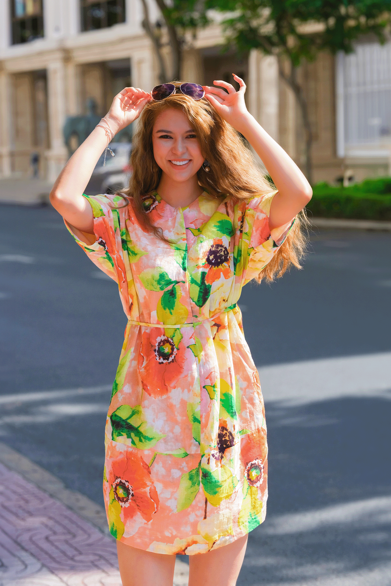 Đầm mini ngắn trên gối linen hoa dâm bụt thời trang Hity