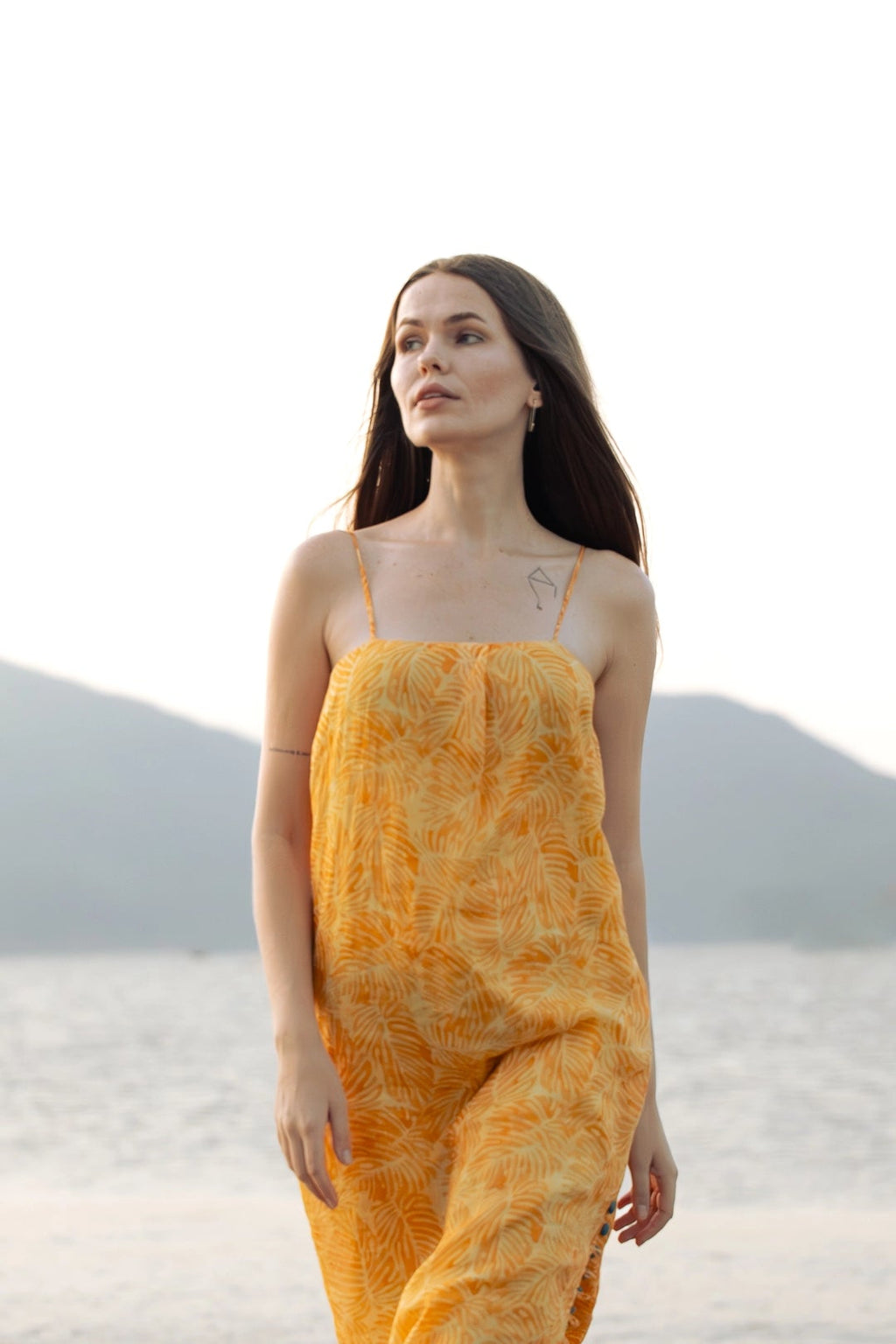 Đầm midi hai dây linen lá cọ thời trang Hity