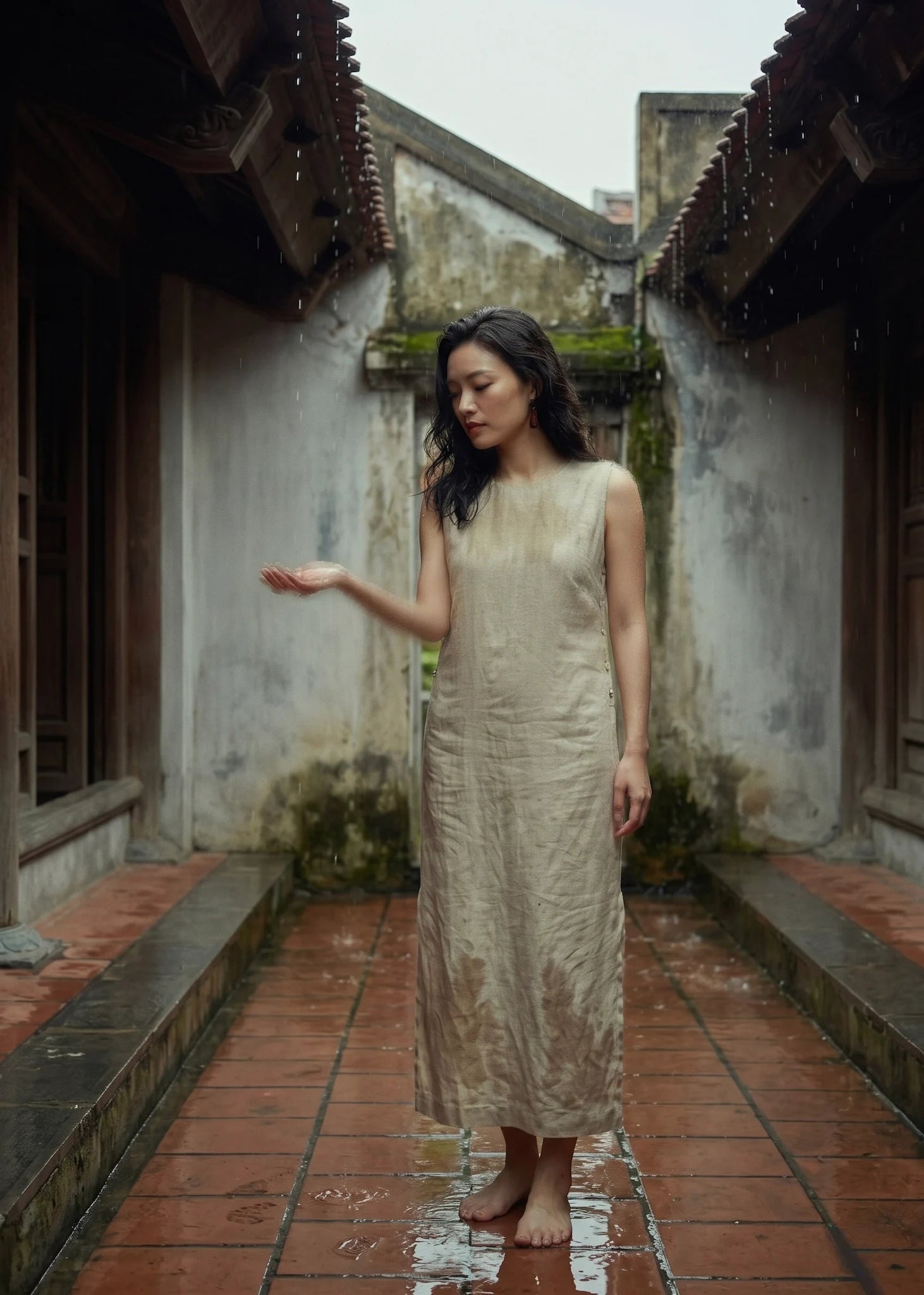 Đầm suông xẻ tà linen xám thời trang Hity