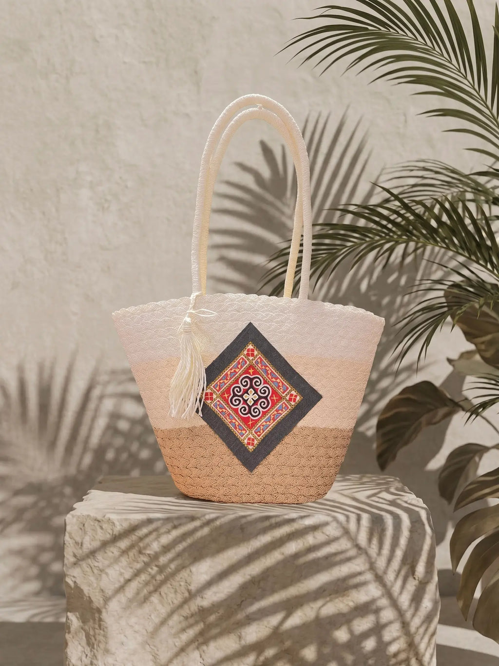 Giỏ cói phối thổ cẩm dáng tote thời trang Hity