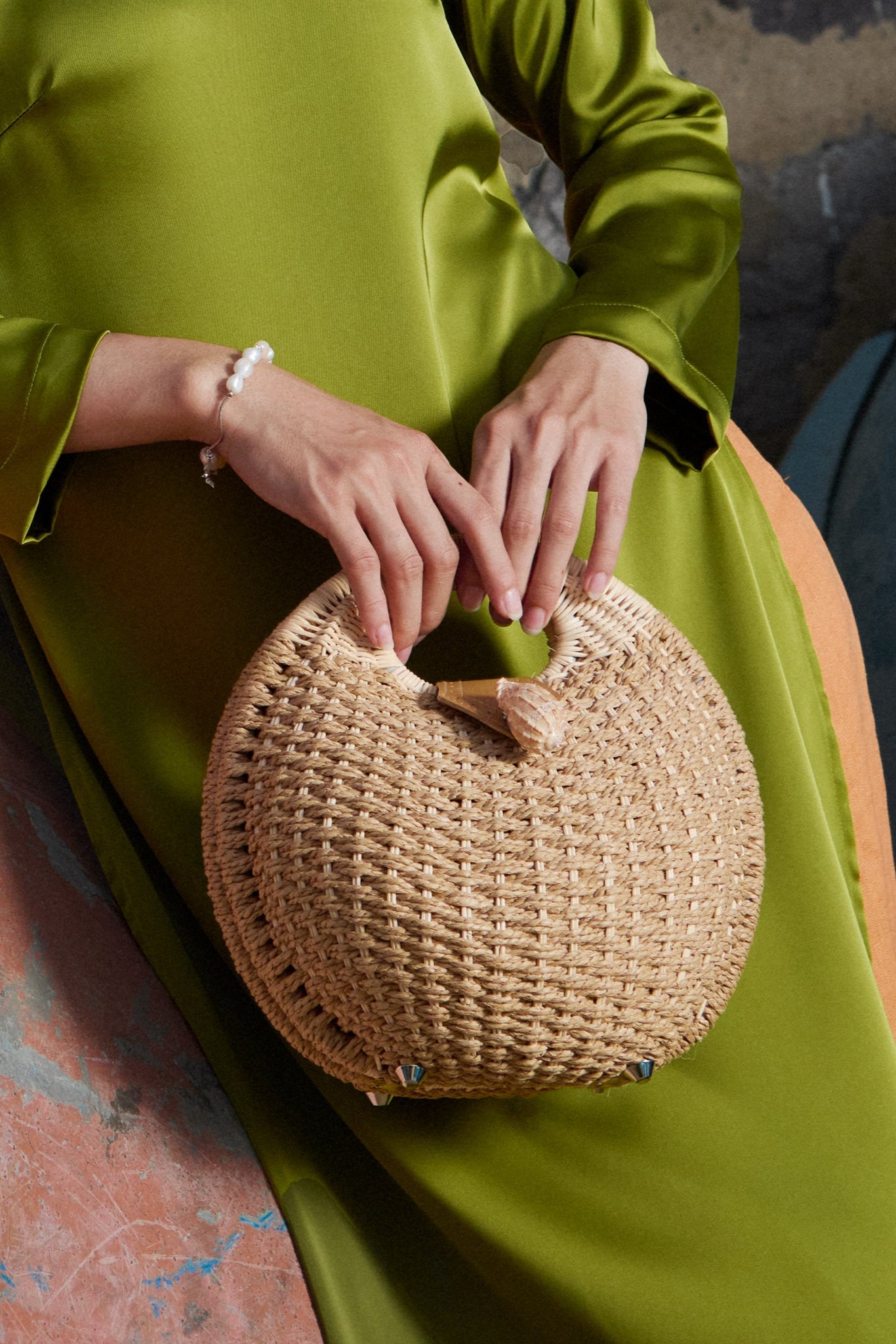 Giỏ túi mây đan thủ công dáng trứng tròn cầm tay thời trang Hity