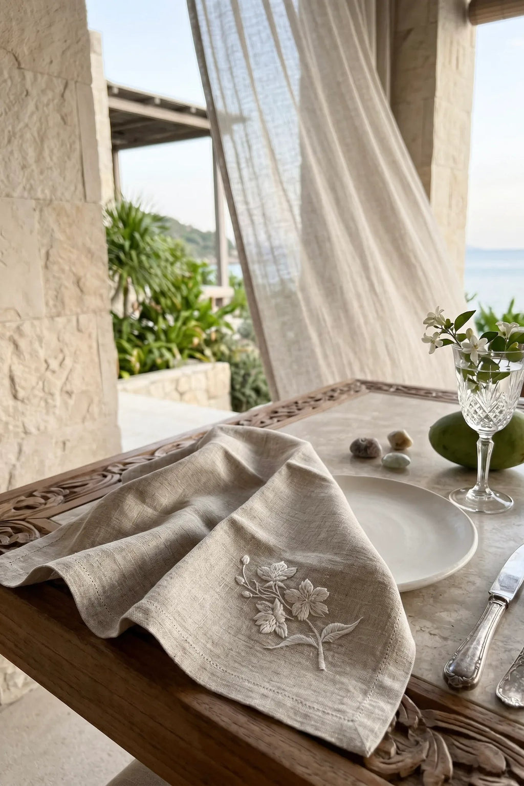 Khăn linen thêu tay thời trang Hity