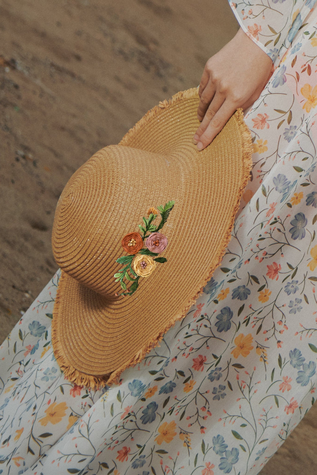 Mũ nón cói vành rộng thêu tay thời trang Hity