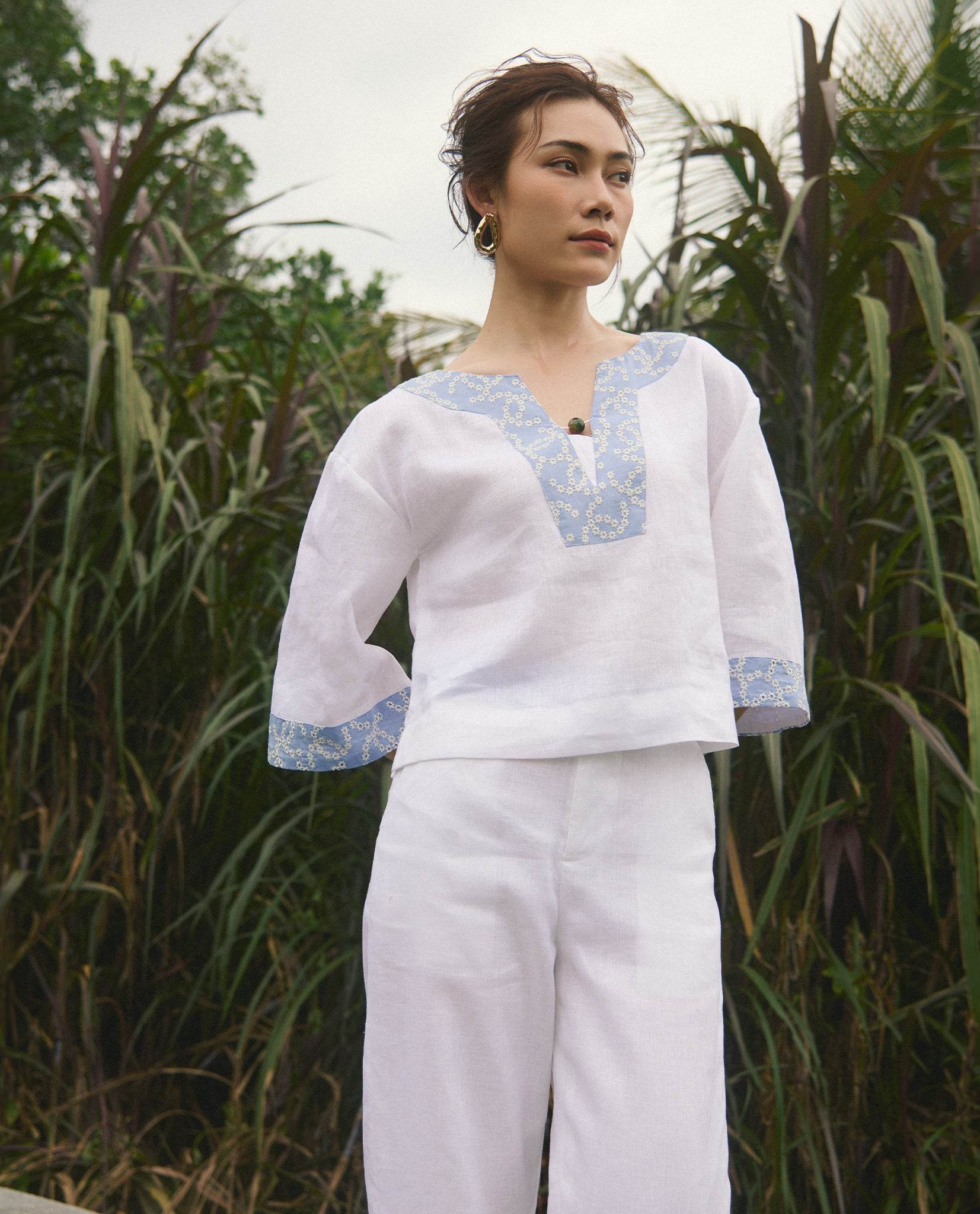 Áo Linen Thêu Thảo TOP233 - Hity