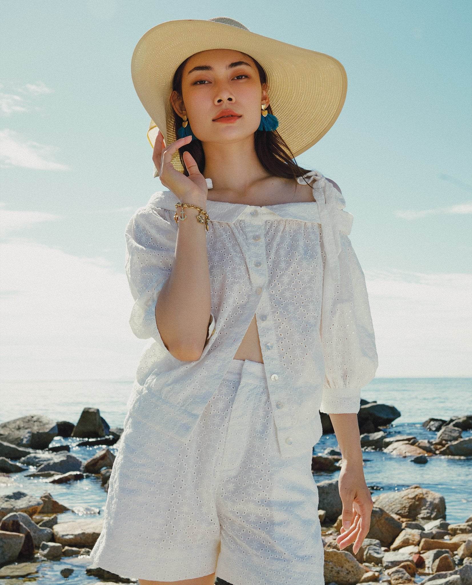 Áo Croptop Thêu Hạ Vũ TOP235 - Hity