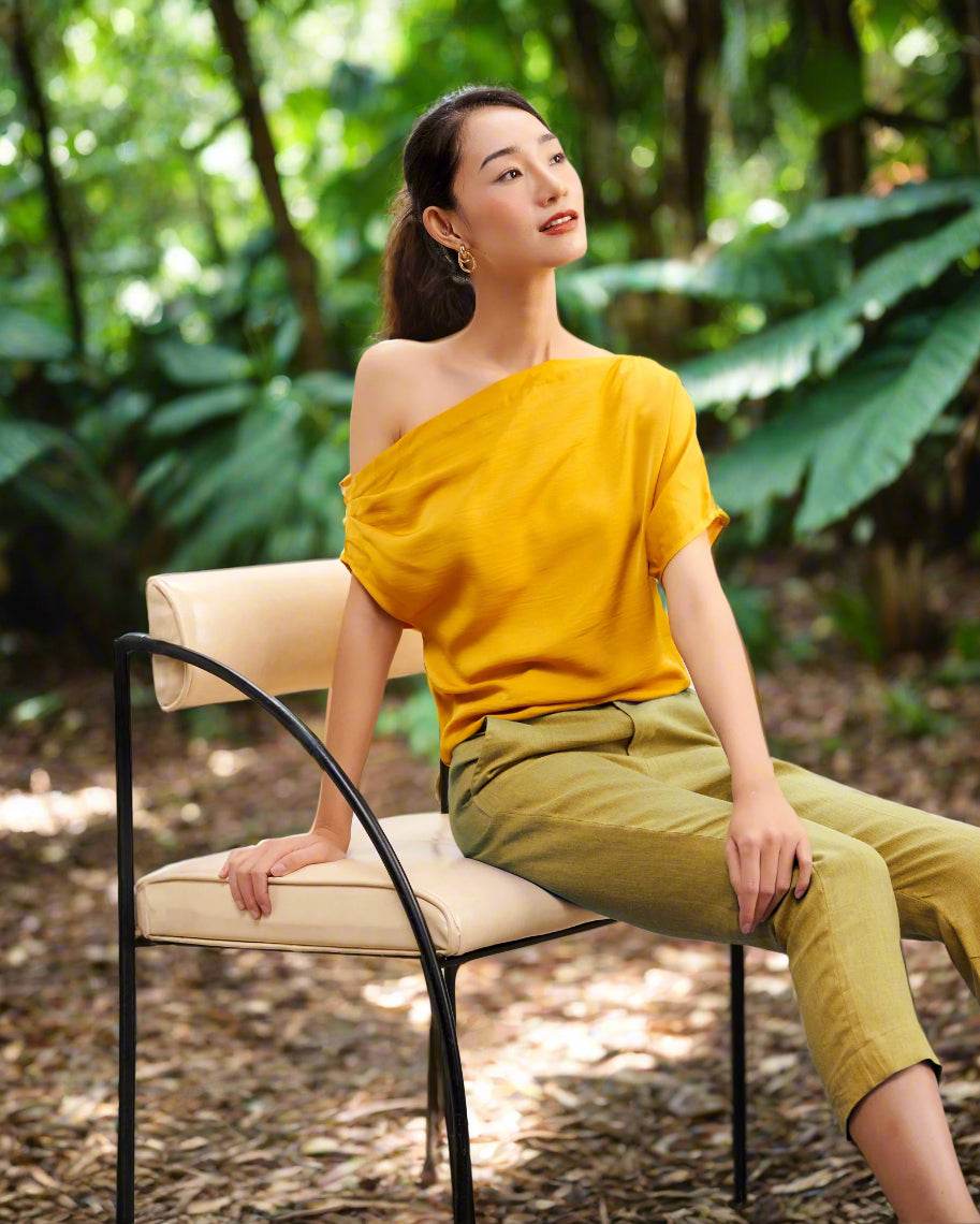 Áo Lệch Vai Hướng Dương - Hity