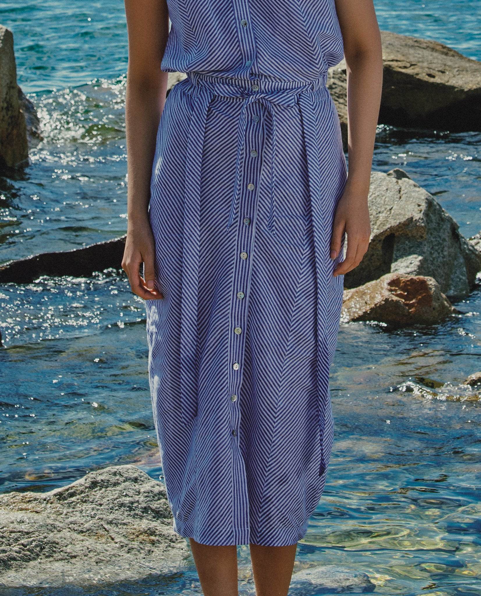 Váy Midi Ôm Linen Tuyền SKI050 - Hity