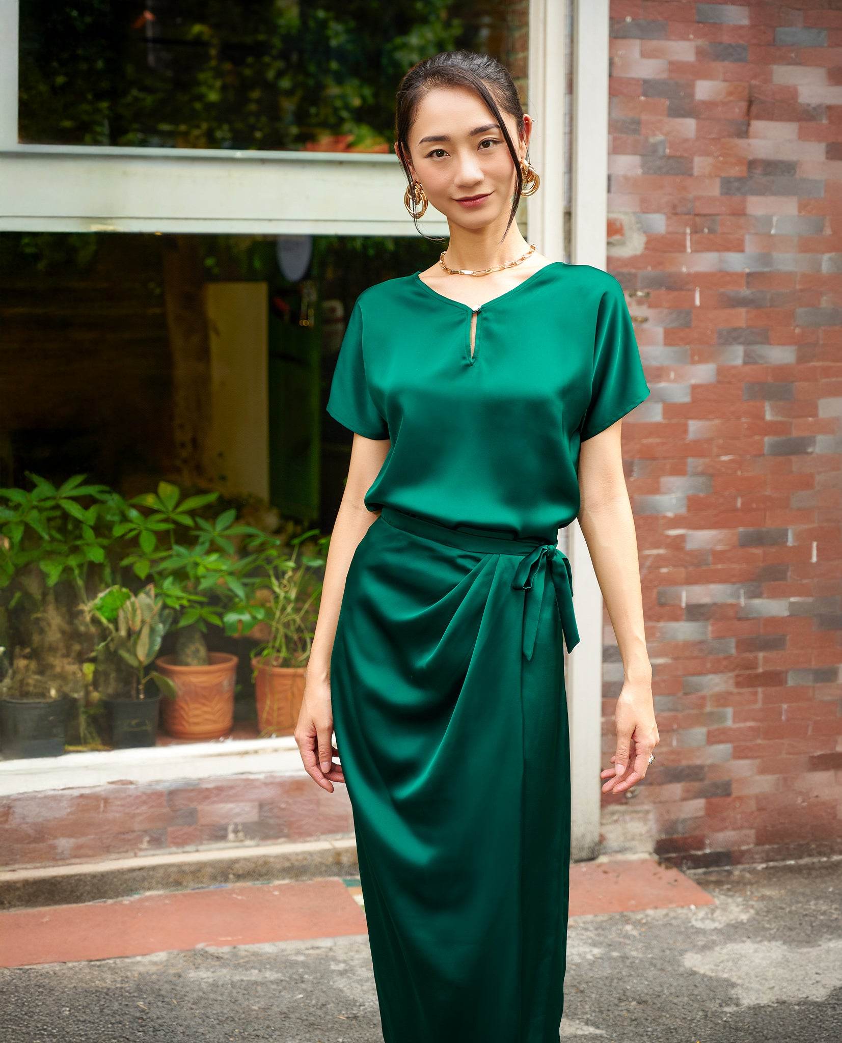 Váy Xẻ Đùi Cúc Phương SKI046 - Hity