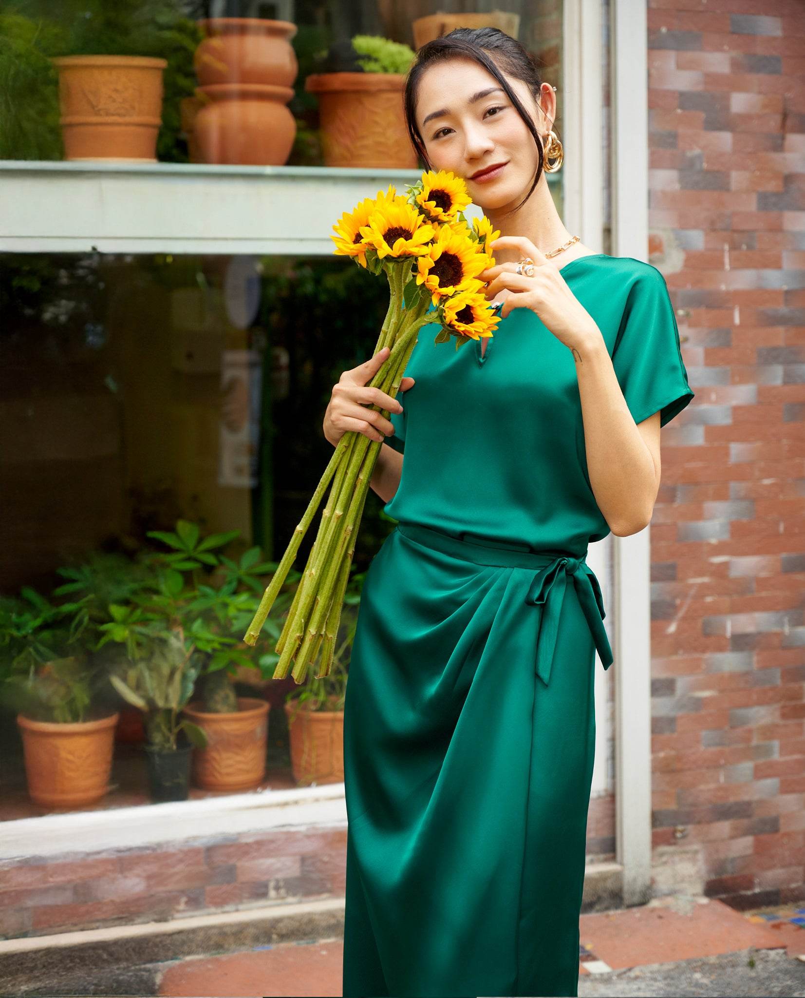 Váy Xẻ Đùi Cúc Phương SKI046 - Hity