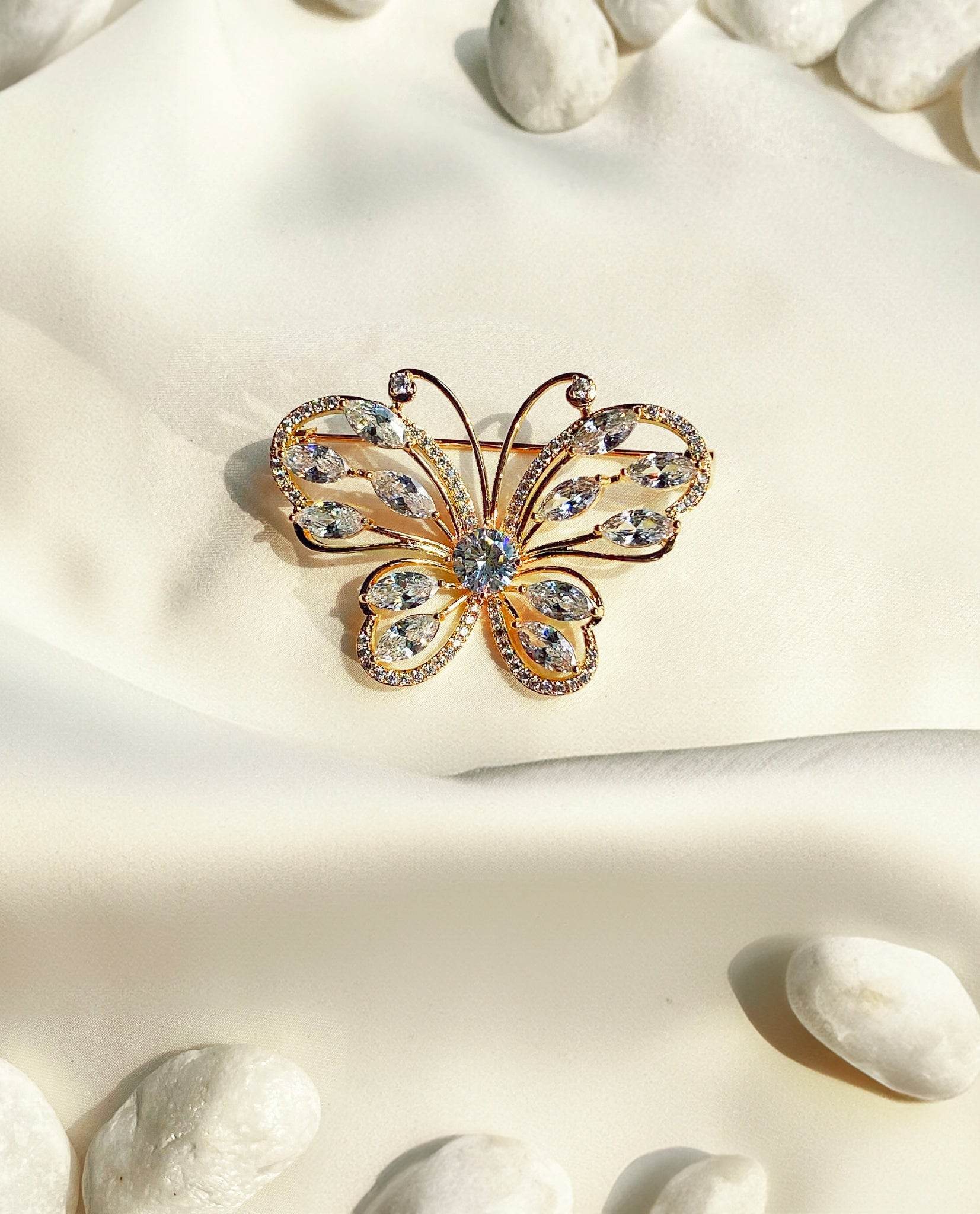 Cài Áo Bướm Vàng ACC146.2 - Hity