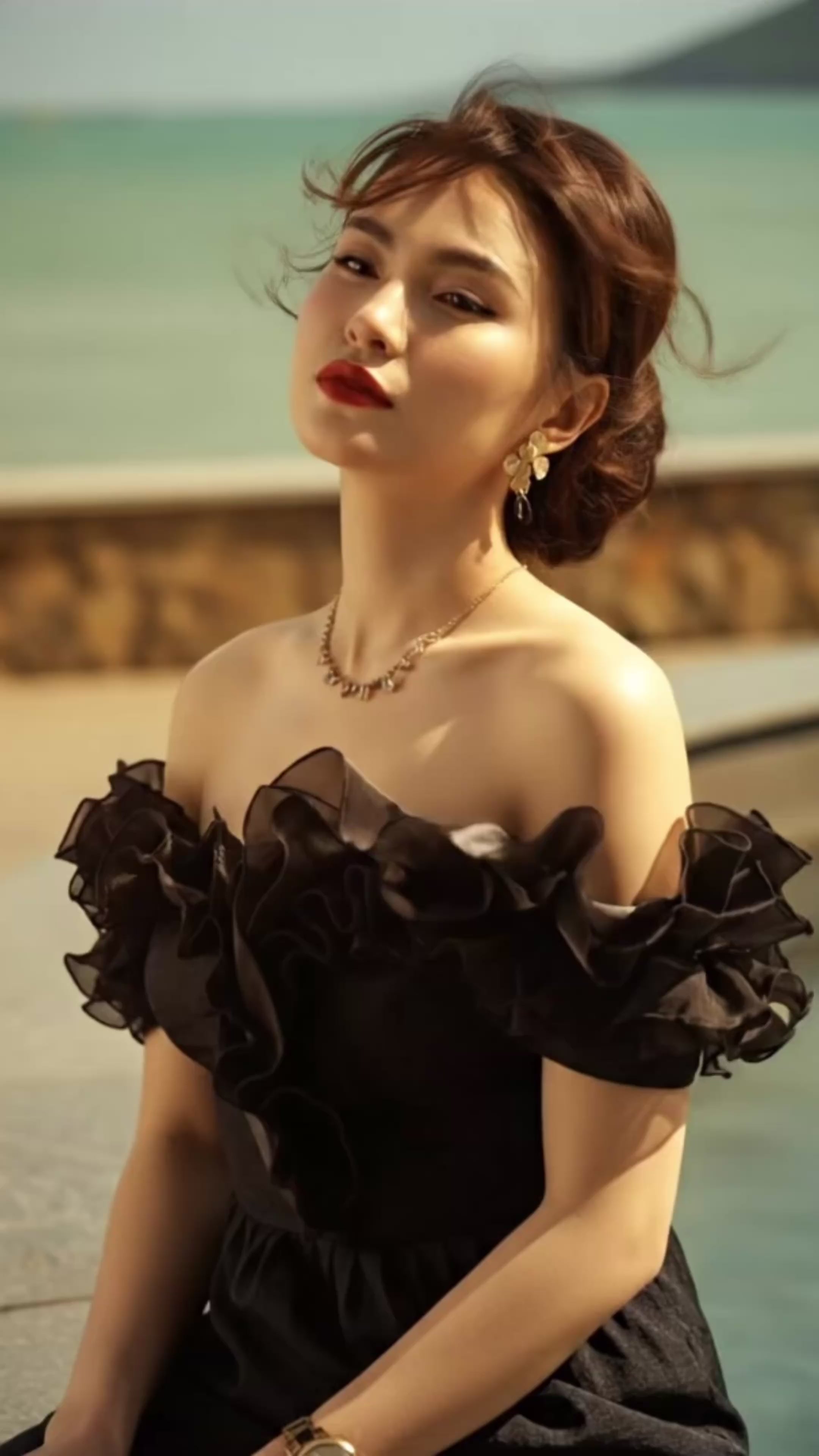 Đầm maxi trễ vai đi tiệc organza đen thời trang Hity